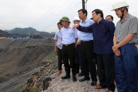 Ngành than "vật lộn" với lũ để ổn định sản xuất