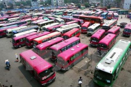 Doanh nghiệp vận tải "từ từ" giảm cước