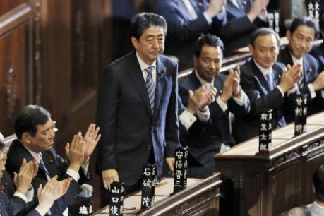 Thủ tướng Nhật Bản ưu tiên chính sách chấn hưng kinh tế