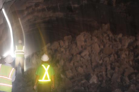 Thông hầm Chiêm Sơn đường cao tốc Đà Nẵng - Quảng Ngãi