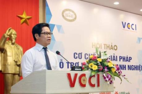 Gỡ nút thắt bảo lãnh vay vốn cho doanh nghiệp