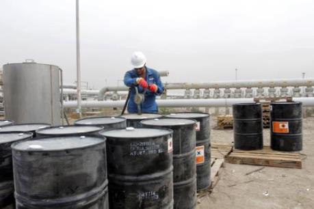 Giá dầu thế giới tăng mạnh phiên chiều 16/3