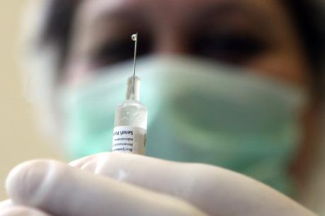 Giá vắcxin cúm tăng gần gấp đôi