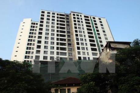 Hà Nội yêu cầu phá dỡ ngay 5 tầng vượt phép của tòa nhà 8B Lê Trực