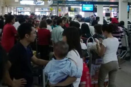 Hơn 13.300 chuyến bay chậm, bị hủy tại sân bay Tân Sơn Nhất