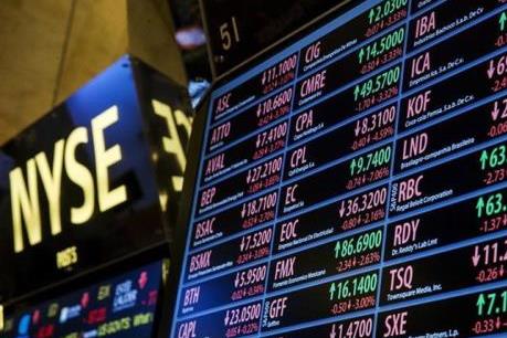 Chứng khoán Âu-Mỹ “đỏ sàn” bất chấp thương vụ lịch sử của Pfizer - Allergan