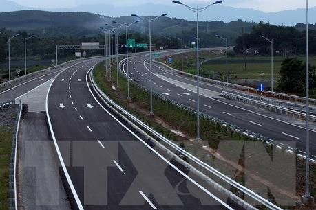 VEC thông tin vấn đề phá rào trên cao tốc Nội Bài - Lào Cai