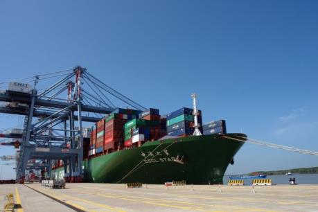 Cảng Bà Rịa-Vũng Tàu đón tàu container lớn nhất từ trước tới nay