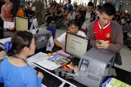 Ga Sài Gòn bắt đầu cắt chặng bán vé tàu Tết cự ly ngắn