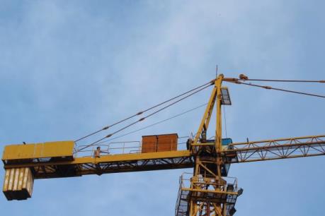 Hà Nội: Cẩu tháp khổng lồ đe dọa tính mạng người dân