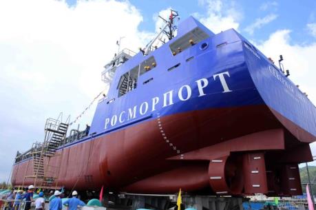 Đà Nẵng hạ thủy tàu công trình TSHD 2000