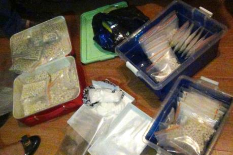 Phá đường dây ma túy, thu hơn 10kg ma túy tổng hợp