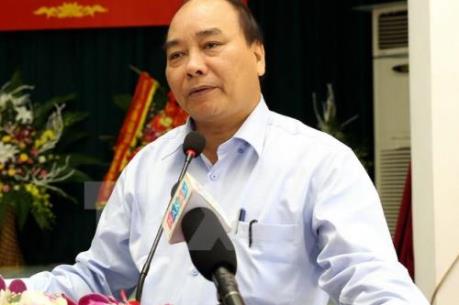 Nâng năng suất lao động cần quan tâm đến mức sống tối thiểu cho người lao động