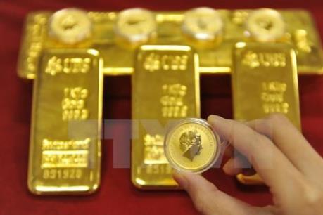 Giá vàng chạm "đáy" của sáu năm