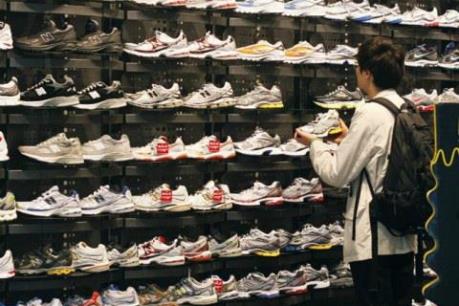 Siêu hàng hiệu và sự ’cọc cạch’ của nền kinh tế