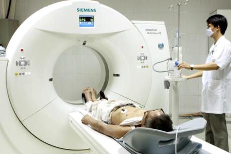 Lùi thời gian điều chỉnh giá hơn 1.800 dịch vụ y tế