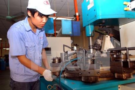 Công nghiệp chế tạo vẫn "chập chững" bước đầu