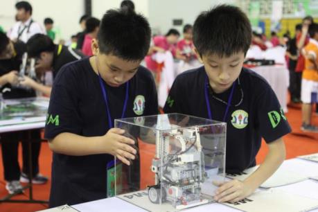 Việt Nam đoạt nhiều giải cao tại Ngày hội Robothon quốc tế 2015