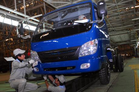 Sản xuất công nghiệp tăng trưởng khá, hàng tồn kho giảm