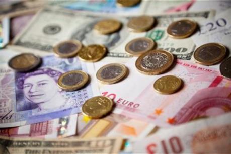 Đồng euro yếu đi trước thềm cuộc họp chính sách của ECB