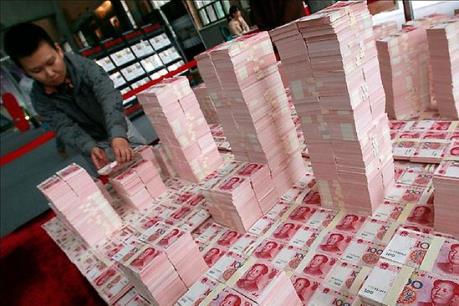 IMF quyết định đưa đồng NDT của Trung Quốc vào giỏ tiền tệ quốc tế