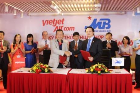 MB hỗ trợ VietJet 500 tỷ đồng mua tàu bay
