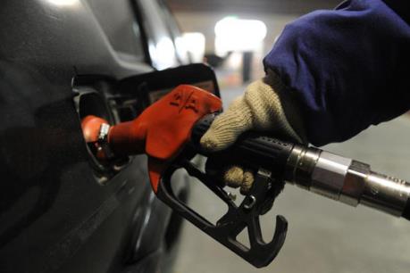 Giá dầu ngọt nhẹ  vẫn ở dưới mức 40 USD/thùng