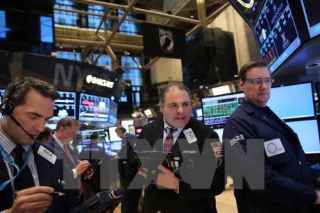 Cổ phiếu ngành năng lượng kéo chứng khoán Mỹ thoái lui