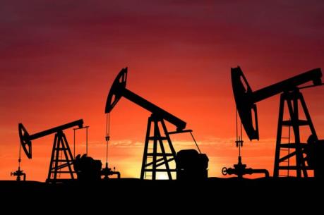 Giá dầu vẫn quanh quẩn ở mức đáy của 7 năm