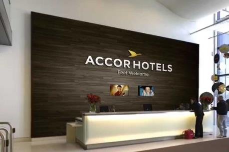Tập đoàn kinh doanh khách sạn AccorHotels mua FRHI Canada với giá 2,9 tỷ USD