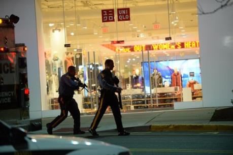 Nhiều trung tâm mua sắm tại Mỹ phải sơ tán sau đe dọa đánh bom