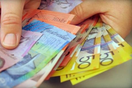 Australia thâm hụt ngân sách ngoài dự kiến