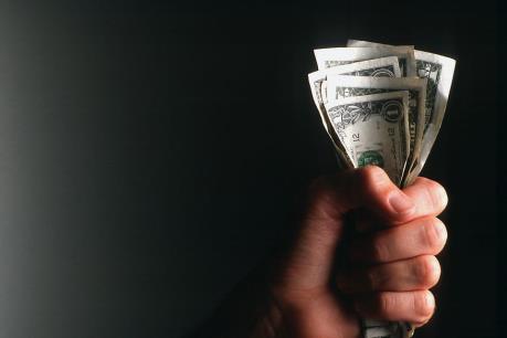 VN-Index vẫn vững trên mốc 572 điểm