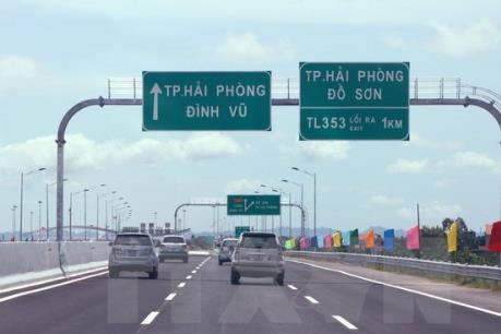 Quyết định cấm xe tải lưu thông trên Quốc lộ 5 gây khó doanh nghiệp