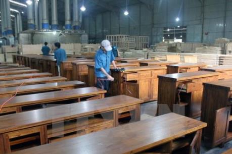 Hỗ trợ doanh nghiệp phòng tránh rủi ro khi ký kết hợp đồng xuất nhập khẩu