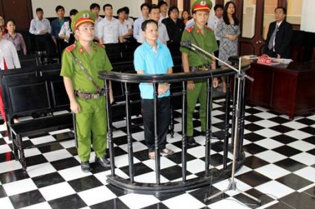 Vụ chai nước ngọt có ruồi: Tuyên phạt Võ Văn Minh 7 năm tù