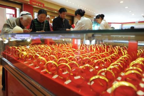 Giá vàng "lại sức" trên thị trường châu Á