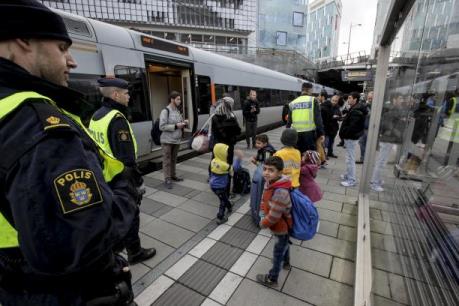 Vấn đề người di cư: Thụy Điển ngừng các chuyến tàu tới Đan Mạch