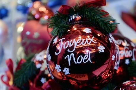 Pháp: Sức mua sắm dịp Noel "chững" lại do lo ngại khủng bố