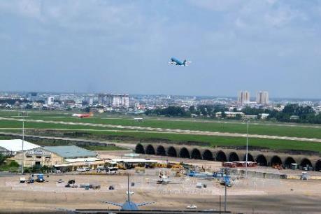 Chậm, hủy chuyến bay: Vẫn là câu chuyện dài kỳ