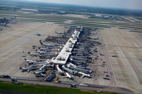 Sân bay nhộn nhịp nhất thế giới năm 2015