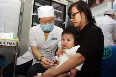 Vắc-xin 5 trong 1: Hiệu quả miễn dịch của Quinvaxem tốt hơn vắc xin vô bào