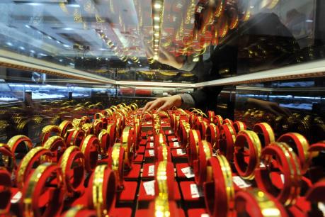 Vàng hướng đến mức giảm 10% trong cả năm 2015