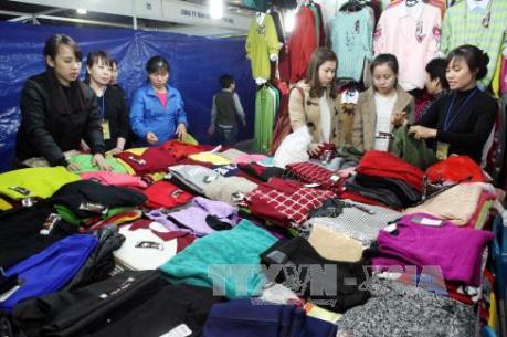 Hội chợ hàng khuyến mại 2015: Nhiều mặt hàng giảm giá đến 45%