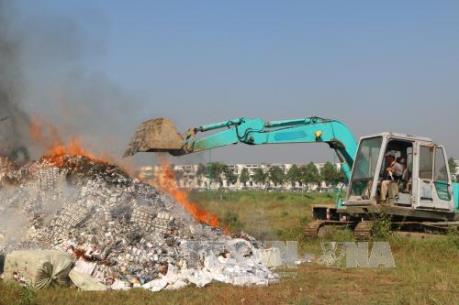 Long An: Tiêu hủy 222.346 gói thuốc lá nhập lậu