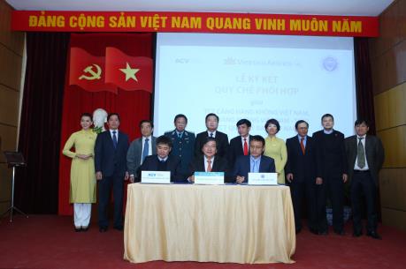 Vietnam Airlines ký kết Quy chế phối hợp 3 bên với ACV và VATM