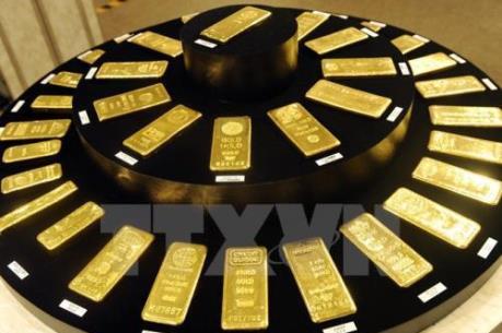 Vàng châu Á giảm giá nhẹ khi thị trường chứng khoán đi xuống