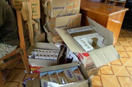 Truy tìm chủ sở hữu xe tải chở 95.000 bao thuốc lá nhập lậu