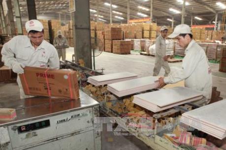 Trả lương thấp, doanh nghiệp khó tuyển dụng được lao động