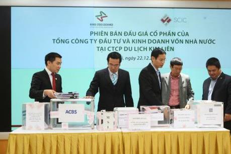 Hoạt động đấu giá tại HNX năm 2015 thu về gần 6.000 tỷ đồng